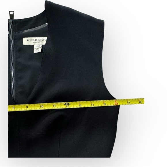 Burberry London Crepe V-Neck
Sleeveless Little Black Dress midi Sexy Size 8 - Picture 7 of 15